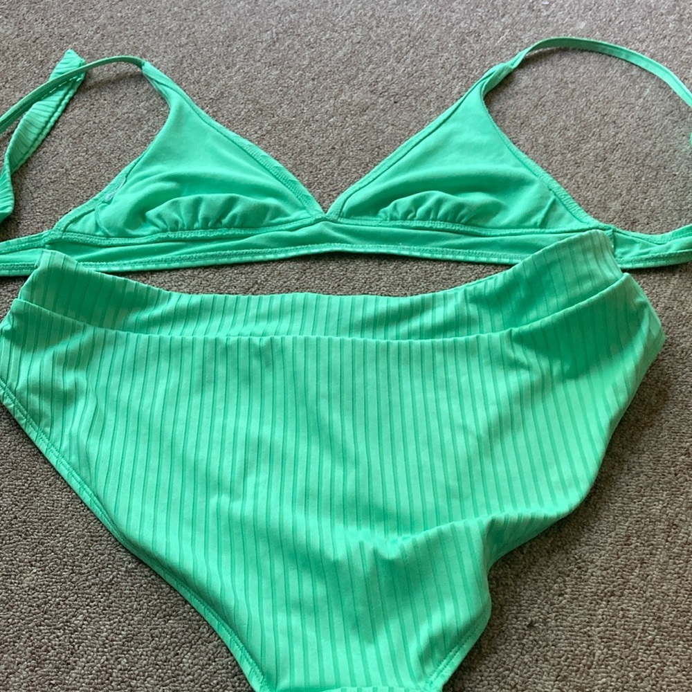 No Boundaries Green Bikini Swimwear - Picture 10 of 12